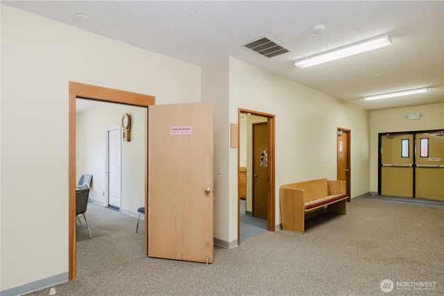 6869 Central Valley Road NE, Bremerton, WA 98311