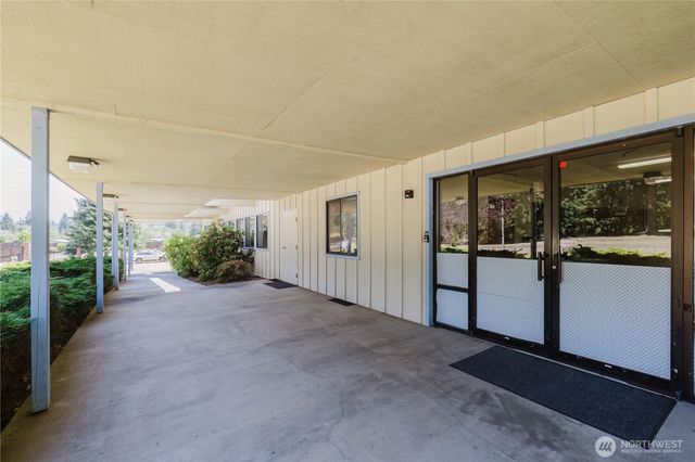 6869 Central Valley Road NE, Bremerton, WA 98311