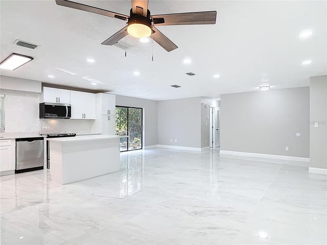 31440 PRESTWICK AVENUE, Sorrento, FL 32776