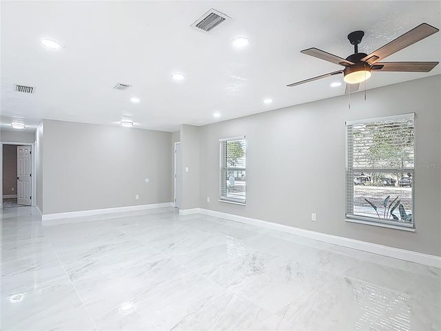 31440 PRESTWICK AVENUE, Sorrento, FL 32776