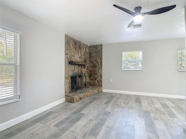 31440 PRESTWICK AVENUE, Sorrento, FL 32776