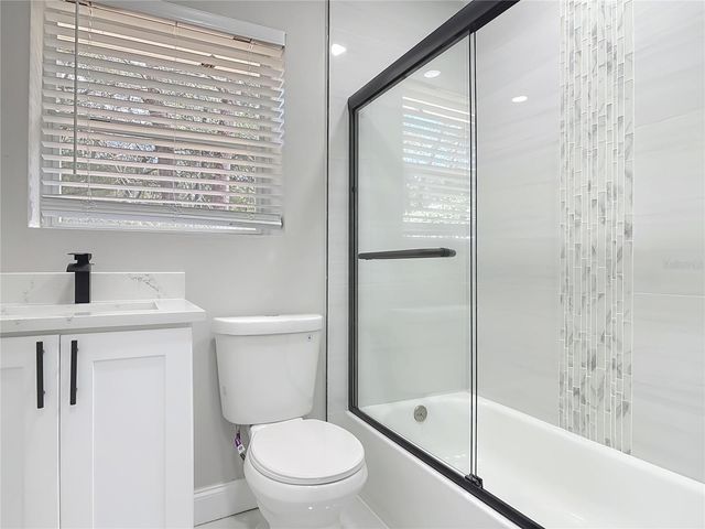 31440 PRESTWICK AVENUE, Sorrento, FL 32776