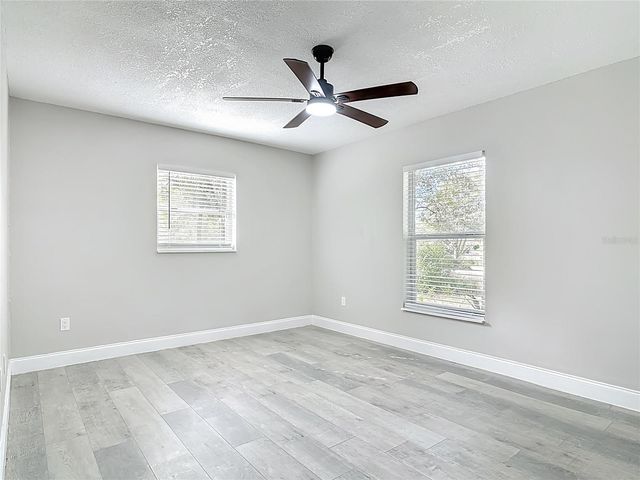 31440 PRESTWICK AVENUE, Sorrento, FL 32776