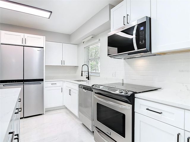 31440 PRESTWICK AVENUE, Sorrento, FL 32776