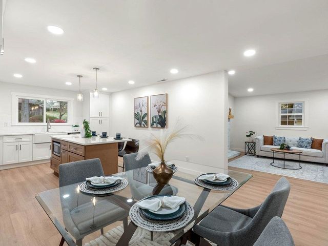 1005 Summit Drive, Greenville, SC 29609