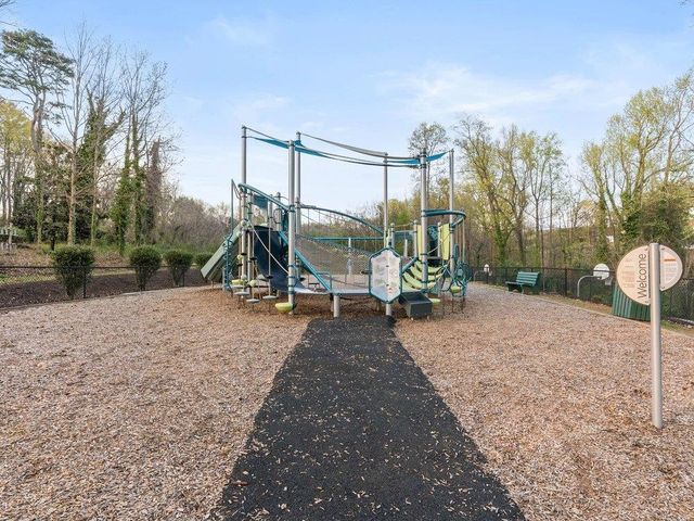 1005 Summit Drive, Greenville, SC 29609