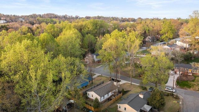 1005 Summit Drive, Greenville, SC 29609