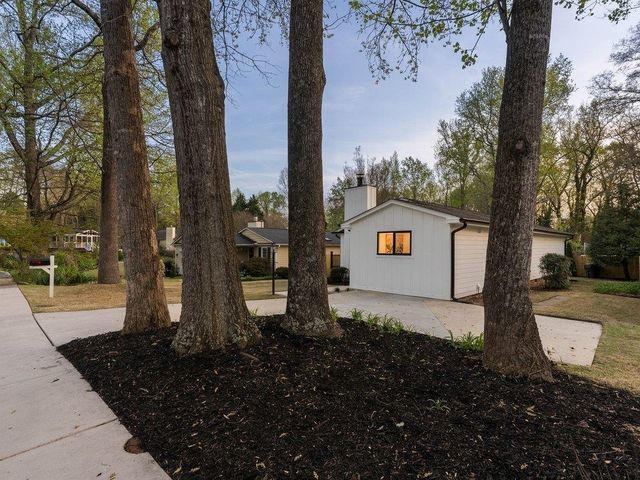 1005 Summit Drive, Greenville, SC 29609