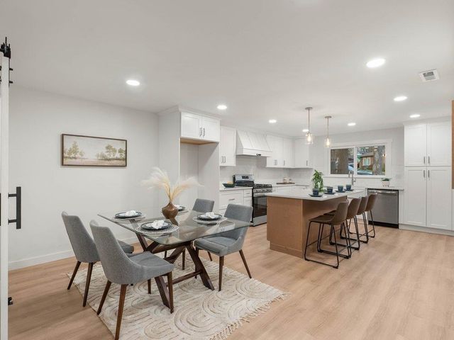 1005 Summit Drive, Greenville, SC 29609