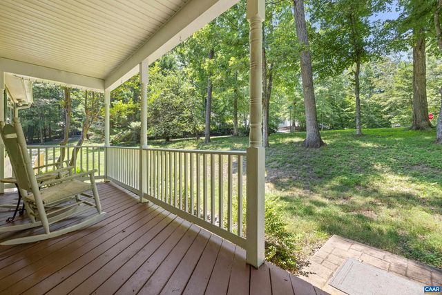 8 RIVERSIDE DR, Palmyra, VA 22963