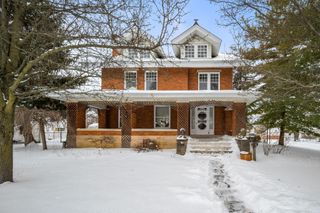 230 W Columbus Street, Mount Sterling, OH 43143