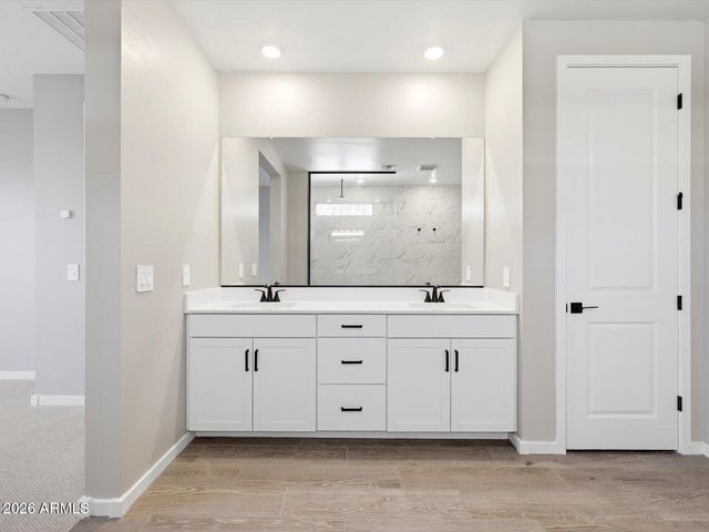 15855 W HONEYSUCKLE Drive, Surprise, AZ 85387