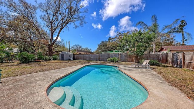 5343 BARBAROSSA AVENUE, Sarasota, FL 34235