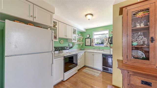 5343 BARBAROSSA AVENUE, Sarasota, FL 34235