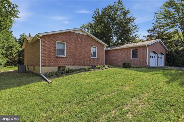 121 BELLE BOYD BLVD, Inwood, WV 25428