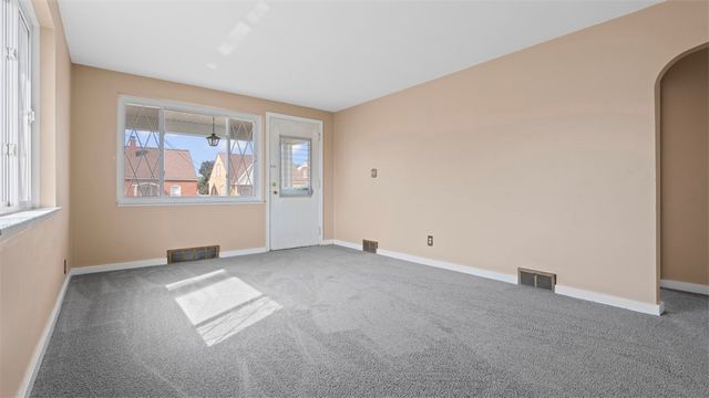 2119 Mcminn Street, Aliquippa, PA 15001