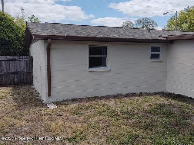 9101 Gray Fox Lane, Port Richey, FL 34668