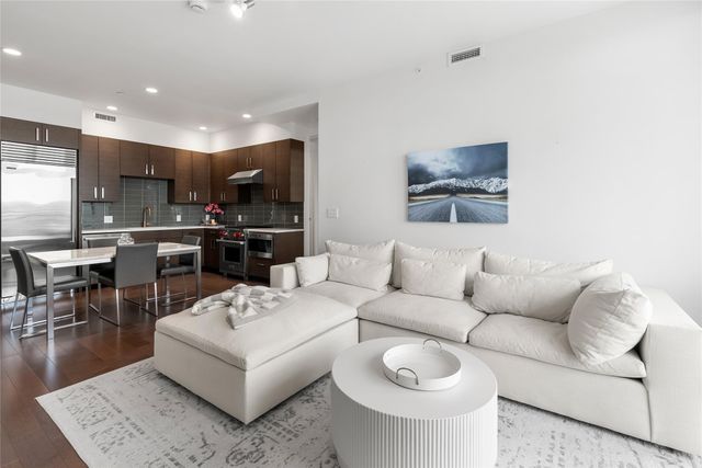 222 West Ave 2910, Austin, TX 78701