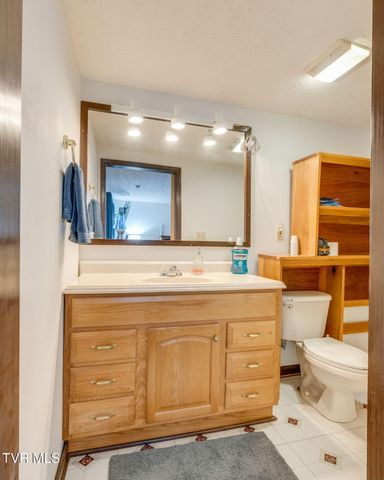 132 Old Country Road, Church Hill, TN 37642