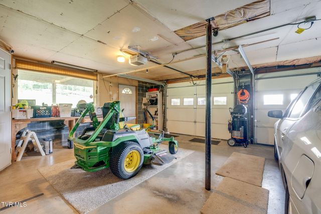 132 Old Country Road, Church Hill, TN 37642