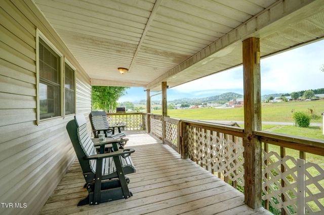 132 Old Country Road, Church Hill, TN 37642