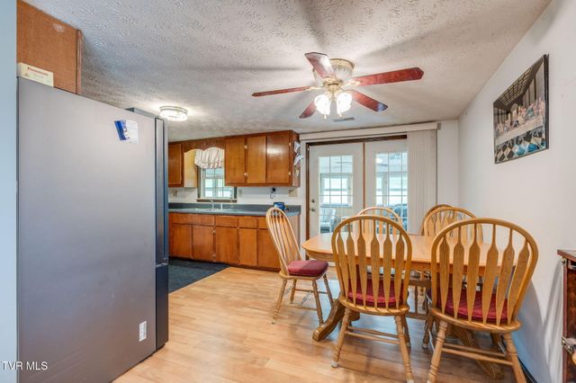132 Old Country Road, Church Hill, TN 37642