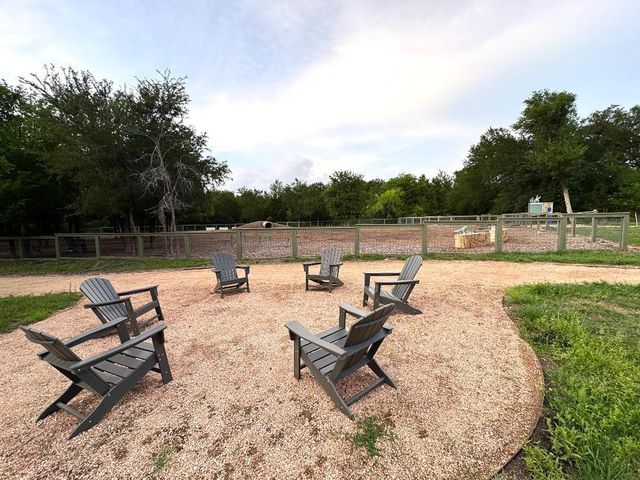 16609 SUMPTUOUS DR, Manor, TX 78653