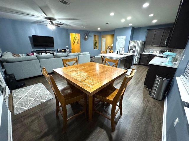 16609 SUMPTUOUS DR, Manor, TX 78653