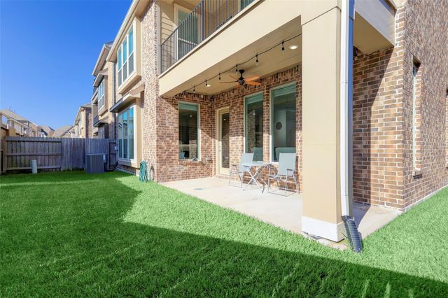 18303 Harmony Bluff Lane, Houston, TX 77094