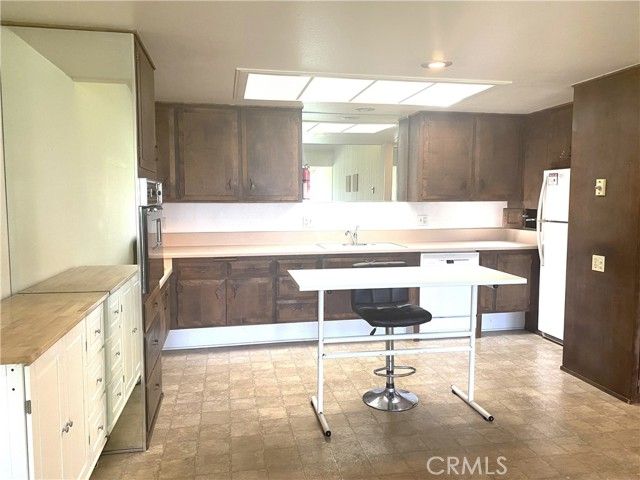 13101 Oak Hills Dr., M9-234J, Seal Beach, CA 90740