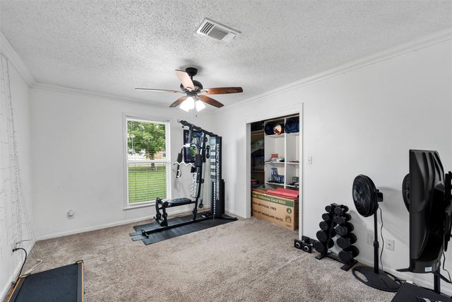 1125 Shilling Drive, Elm Mott, TX 76640
