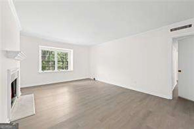 70 Chaumont Square NW, Atlanta, GA 30327