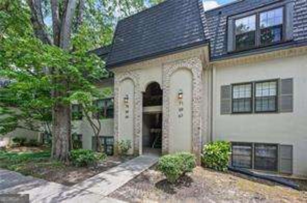 70 Chaumont Square NW, Atlanta, GA 30327