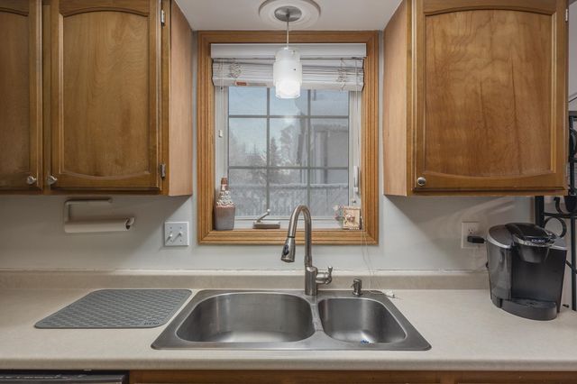 1585 GILLAM WAY, Fairbanks, AK 99701