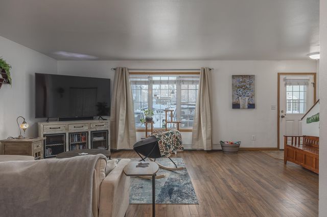 1585 GILLAM WAY, Fairbanks, AK 99701