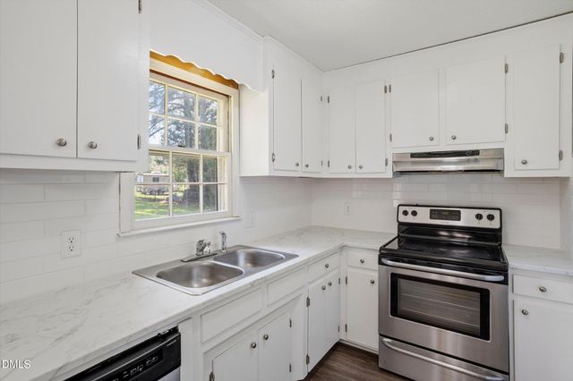 40 Lester Street, Angier, NC 27501