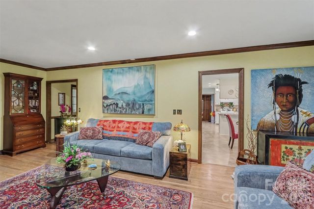 7030 Pleasant Drive, Charlotte, NC 28211