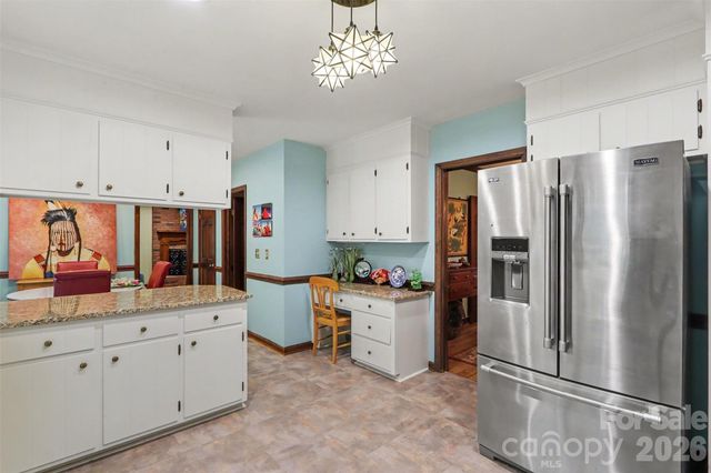 7030 Pleasant Drive, Charlotte, NC 28211