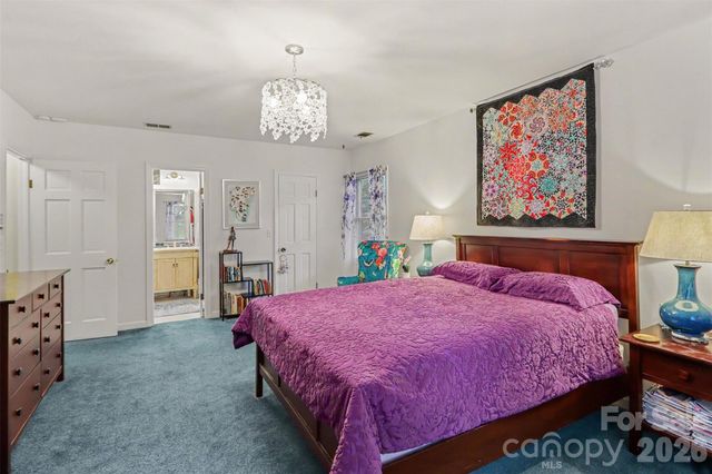 7030 Pleasant Drive, Charlotte, NC 28211