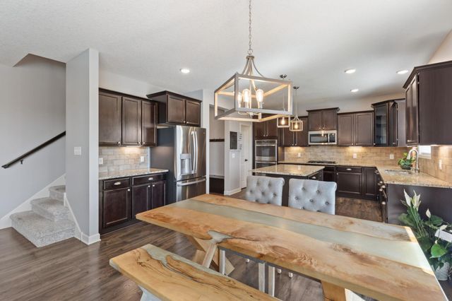 14290 Aldborough Avenue, Rosemount, MN 55068