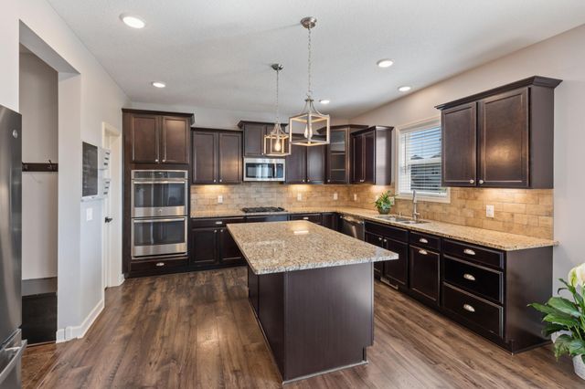 14290 Aldborough Avenue, Rosemount, MN 55068