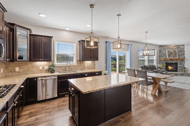 14290 Aldborough Avenue, Rosemount, MN 55068