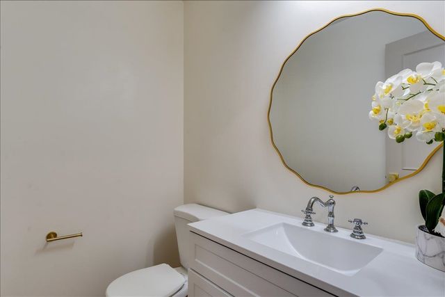 7713 E Oakmount St, Wichita, KS 67226