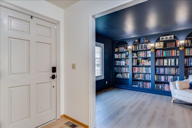 7713 E Oakmount St, Wichita, KS 67226