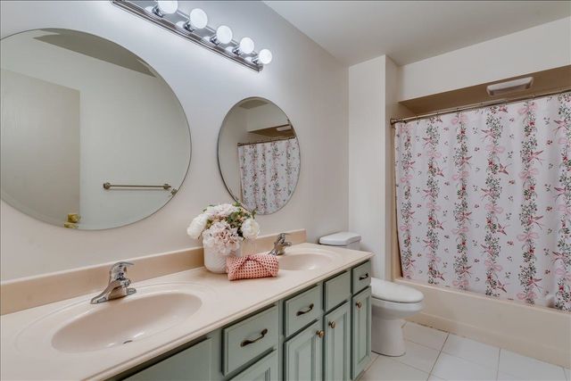 7713 E Oakmount St, Wichita, KS 67226