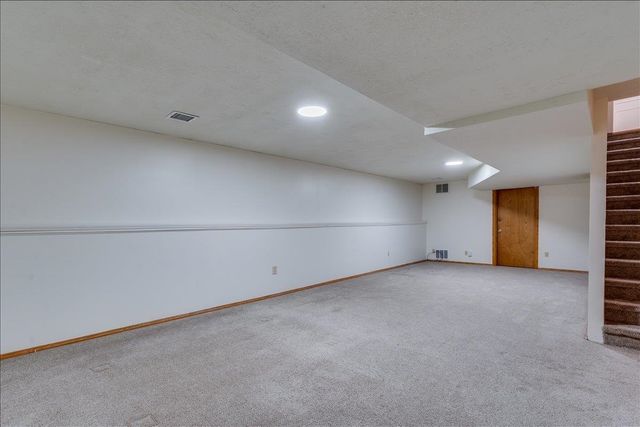 7713 E Oakmount St, Wichita, KS 67226