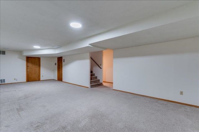 7713 E Oakmount St, Wichita, KS 67226