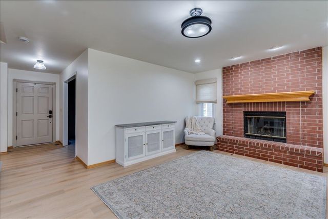 7713 E Oakmount St, Wichita, KS 67226