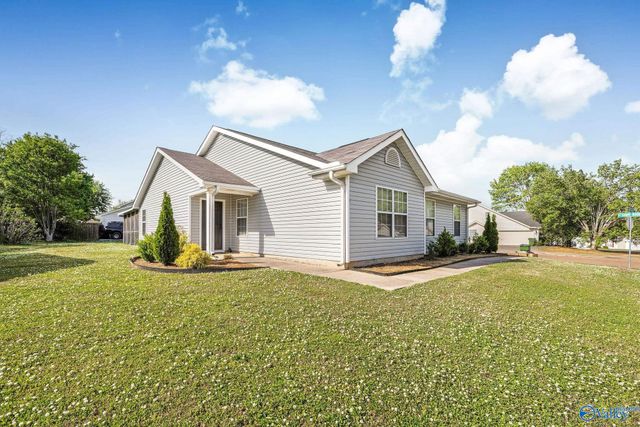 201 Sandy Wood Court, Madison, AL 35758