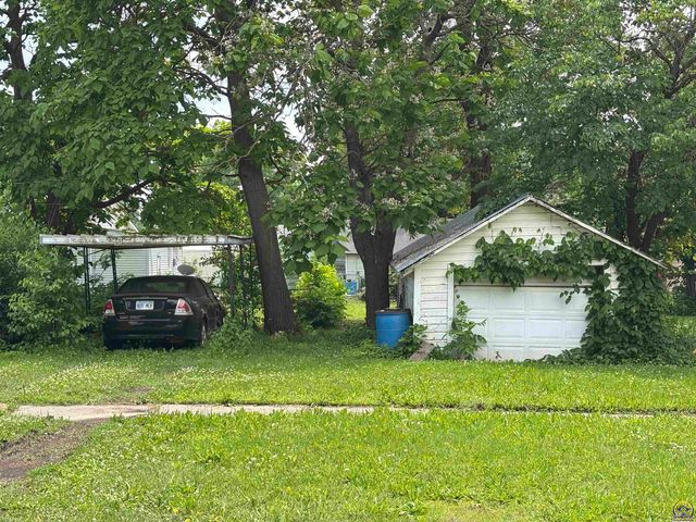 201 S Merchant, Emporia, KS 66801